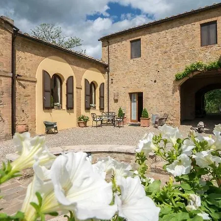 Holiday home Cortile Del Pozzo Buonconvento