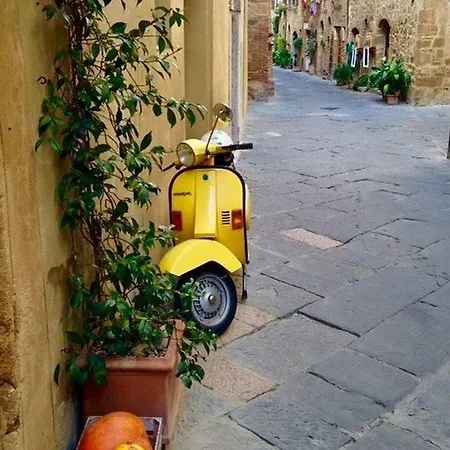Cortile Del Pozzo Holiday home *